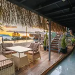 Pensionat The Luxury Shelters 3*