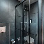 The Luxury Shelters Guest house 3*
