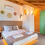 Guest house The Luxury Shelters 3*