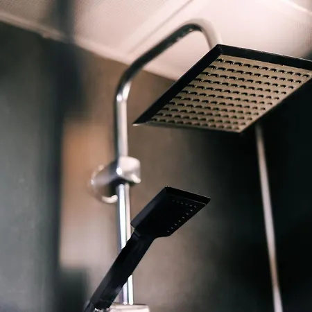 Otel The Luxury Shelters