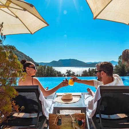 The Luxury Shelters בית הארחה 3*