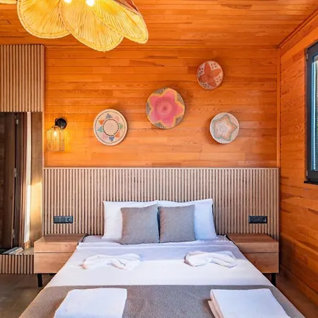 The Luxury Shelters Guest house 3*