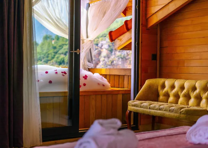 The Luxury Shelters Kas