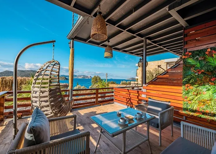 The Luxury Shelters בית הארחה