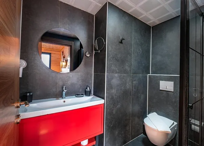 The Luxury Shelters 3* קס