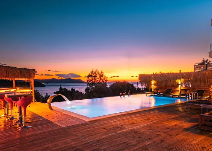 The Luxury Shelters 3*