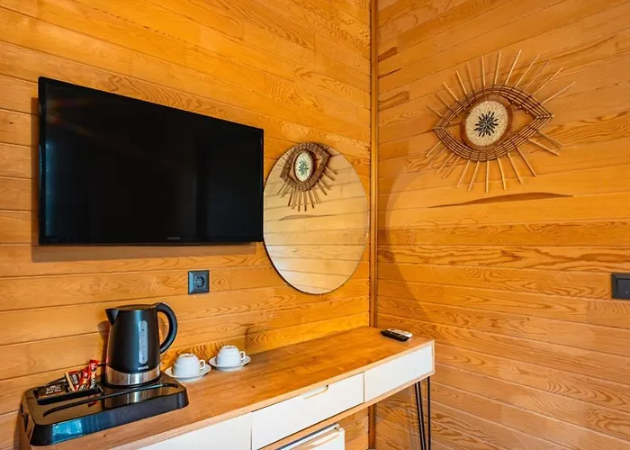 בית הארחה The Luxury Shelters