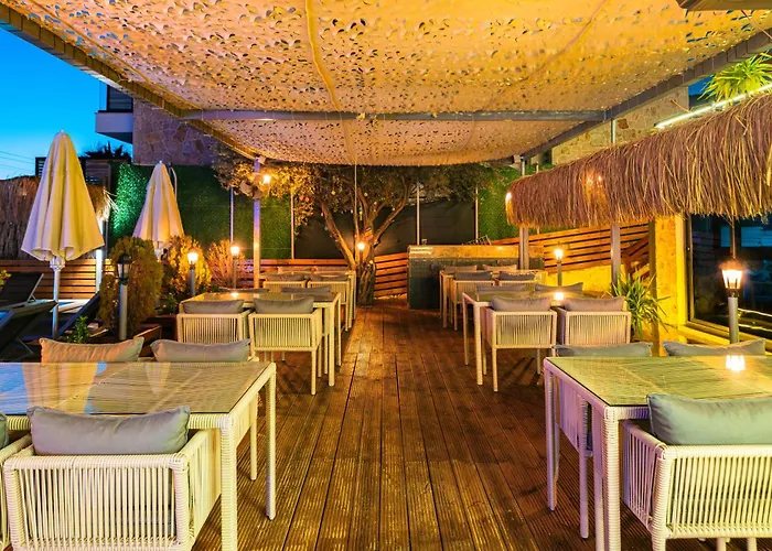 The Luxury Shelters 3*