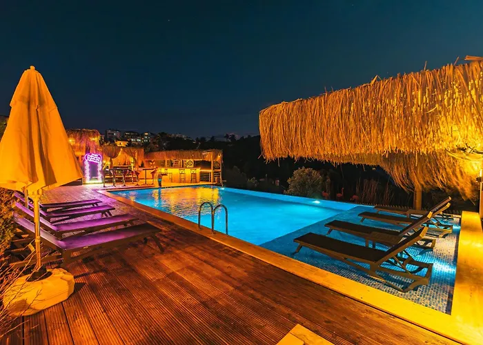 The Luxury Shelters בית הארחה