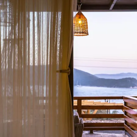 The Luxury Shelters Гостьовий будинок 3*