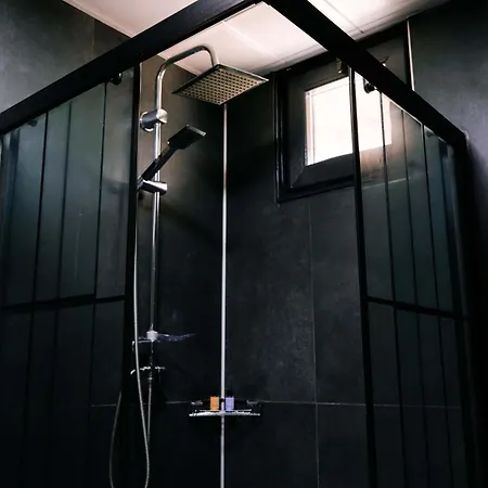 The Luxury Shelters Гостьовий будинок Каш